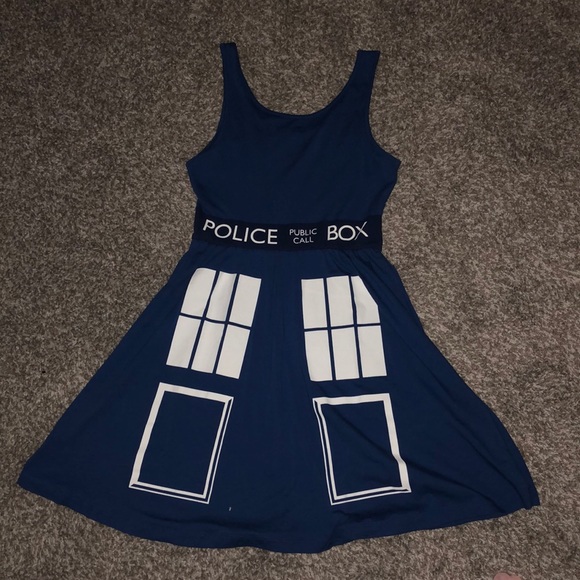 Tardis dress - Picture 2 of 3